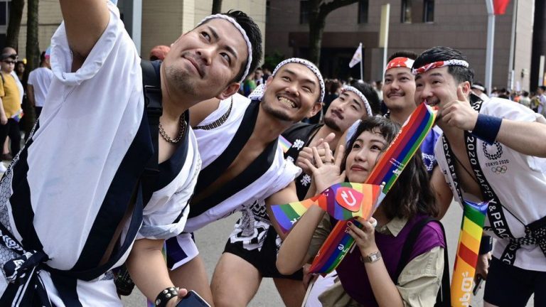 More Than 200,000 People Join the Pride Parade in Taiwan