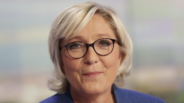 French politician Marine Le Pen Acquitted After Sharing IS Photos