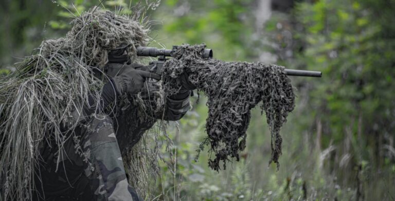 Notorious Sniper Who Previously Fought Against IS, Now Goes to War Against Russians